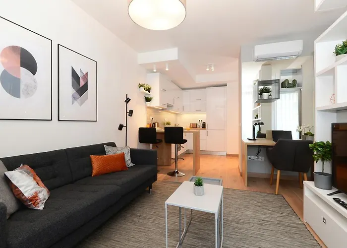 Silver Home Apartments
